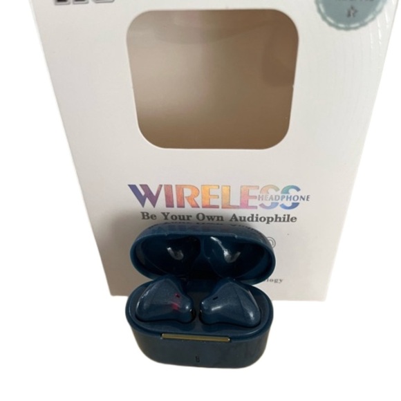 BNIB H6 Wireless V5.2 AirPods Dark Blue,box,AirPods and charger. - Picture 3 of 10